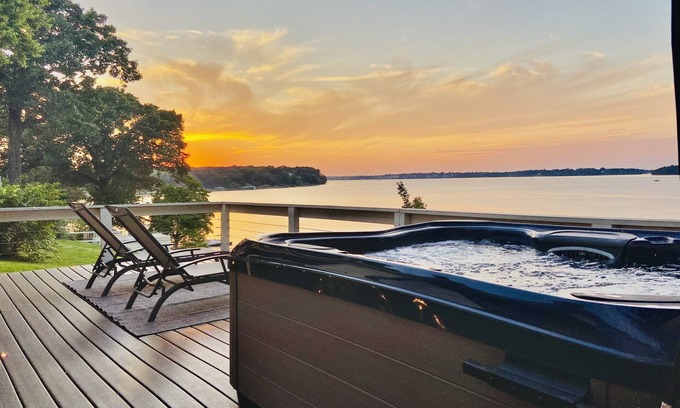 Tia Juana House | Grand Lakefront Oasis with boat dock. Minutes to boat ramps and off-roading