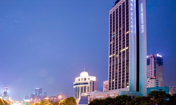 Huaqiang North Hotel | Grand Skylight Hotel Shenzhen Zhonghang