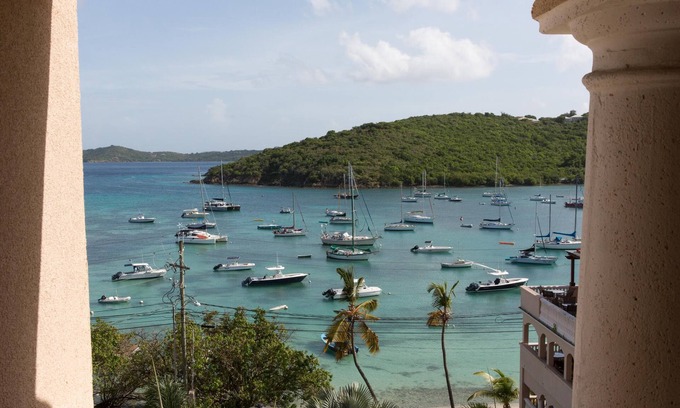 Estate Enighed Condo | Grande Bay Waterfront Condo