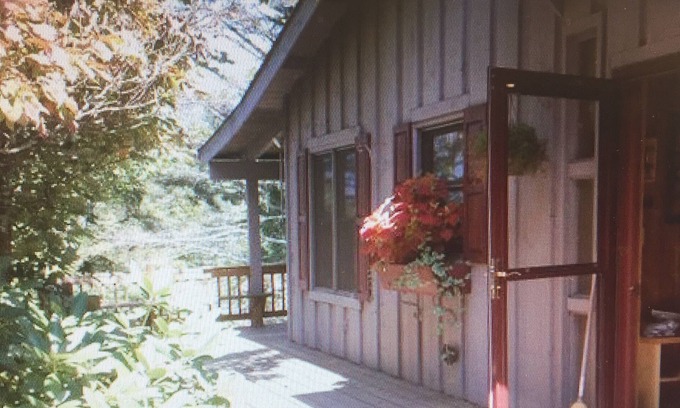 Glenville House | Grandfathered Inn, Perfect stay for 1-5. Heart of Glenville & with LakeView.