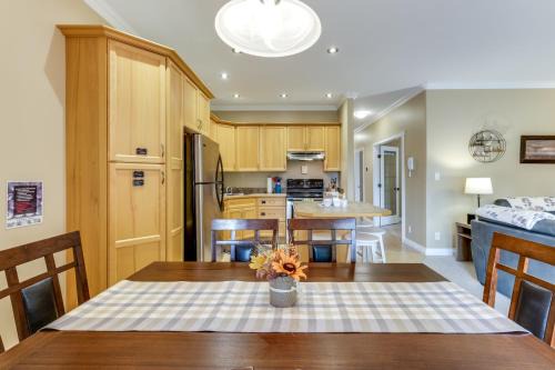 Okanagan-Similkameen Apartment | Grandma's Elephant Hideaway