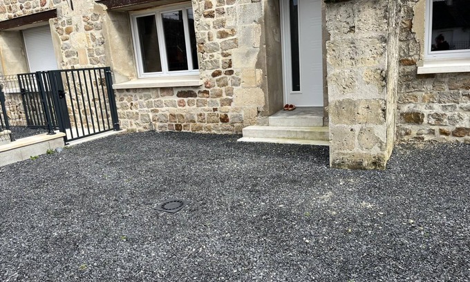 Lagny Cottage | Grange Entièrement Rénovée Dans un Endroit Calme et Paisible à la Campagne