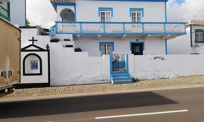 Angra do Heroismo House | Grannys House
