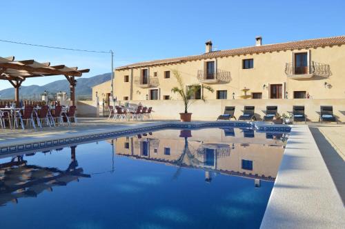 Canada de Don Ciro House | Grapevine Manor
