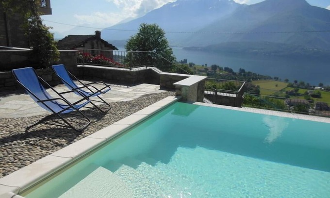 San Gregorio Apartment | GRAVEDONA (COMO) APARTMENT IN RESIDENCE WITH POOL SLEEP 6