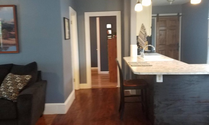Bangor Apartment | Great 2 bedroom apartment with Washer & Dryer