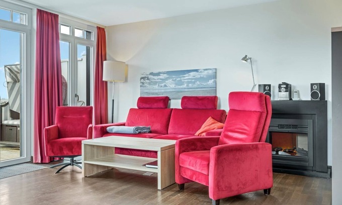 Wremen Apartment | Great apartment near the beach with sauna, sea view, two balconies & beach chair!