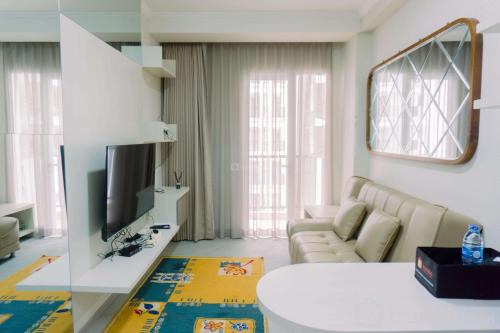 East Jakarta Apartment | Great Choice and Comfort 2BR at Signature Park Grande Apartment By Travelio