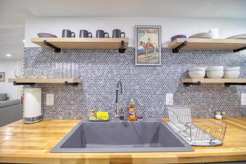 Twin Falls Apartment | Great Find! Downtown Oasis with Office Setup
