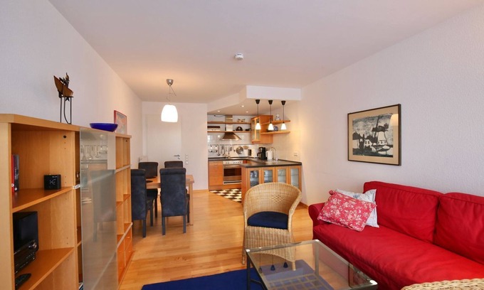 Horum Apartment | Great vacation apartment with balcony with sea view, sound of the surf & beach chair