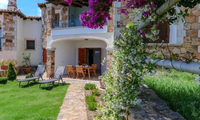 Budoni House | Green Garden House
