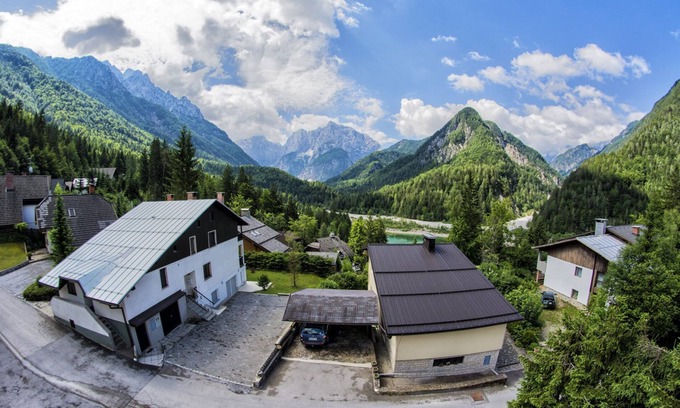 Kranjska Gora Apartment | Green Heaven with a million dollar view