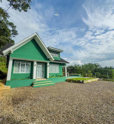 Cisarua Villa | Green Hill Villa's by Nginapsini