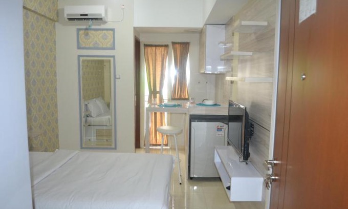 South Tangerang Hotel | Green lake view apartement - ciputat