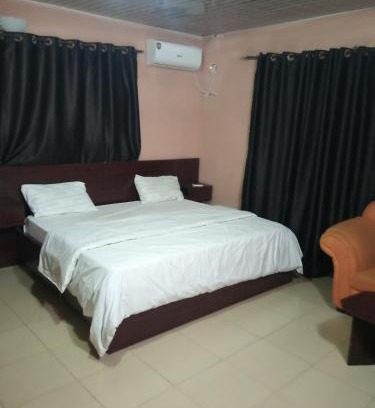 Ibadan Bed & Breakfast | Greendale apartment and Lodge
