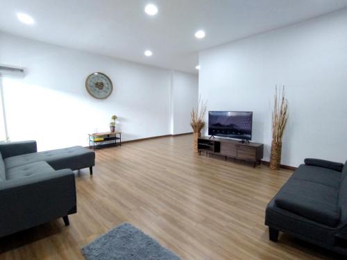 Tawau Apartment | Greenery Studio, Kubot a Sentral
