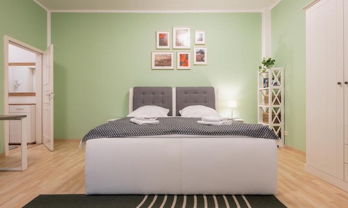 Loebtau Apartment | GREENs - ruhige schöne 1RWhg gut gelegen mit Balkon