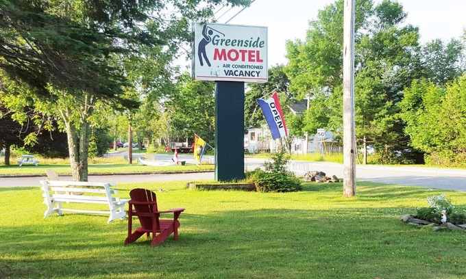 St. Andrews Hotel | Greenside Motel