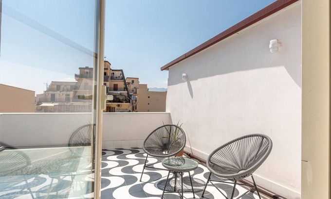 Palermo Apartment | Grey House in Zisa by Wonderful Italy
