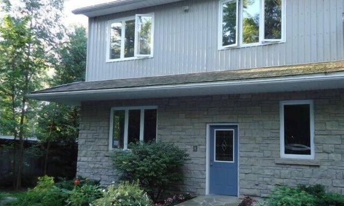 Kemble Apartment | Greystone Annex - easy access to Bruce Peninsula