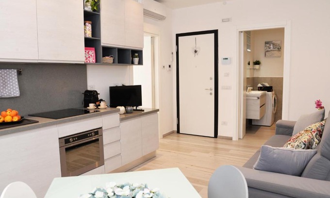 Tavernerio Apartment | GrigioPerla