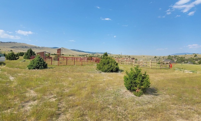 Manhattan Cabin | GRIZZLY ROCK RANCH Rustic Tiny Log Cabin Glamping and Horseback Riding Available