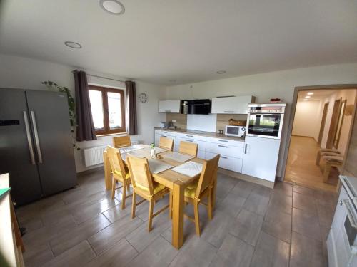 Hinterschmiding Apartment | Große Ferienwohnung im EG
