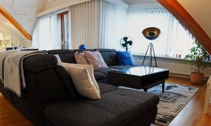 Weinheim Apartment | Große, Helle Wohnung für bis zu 6 Personen
