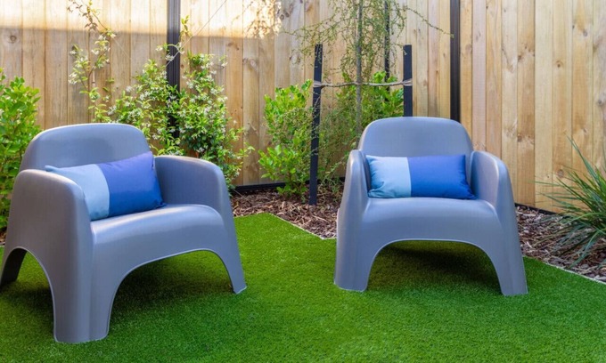 Upper Riccarton House | Groovy Nest Getaway: 2 bed 2 bath w/park