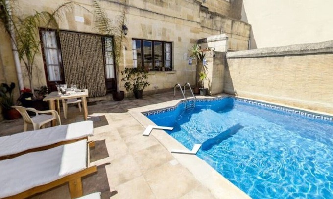 Gharb House | Grotto 's Paradise B&B