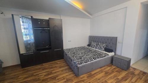 Sector 1 Apartment | Ground Floor Getaway