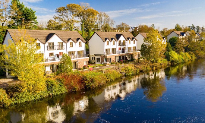 Killorglin Apartment | Grove Lodge Holiday Homes (3 Bed)