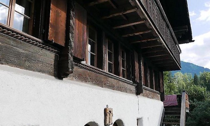 Zweisimmen Nr Gstaad Apartment | Gstaad Apartment Sleeps 9 WiFi
