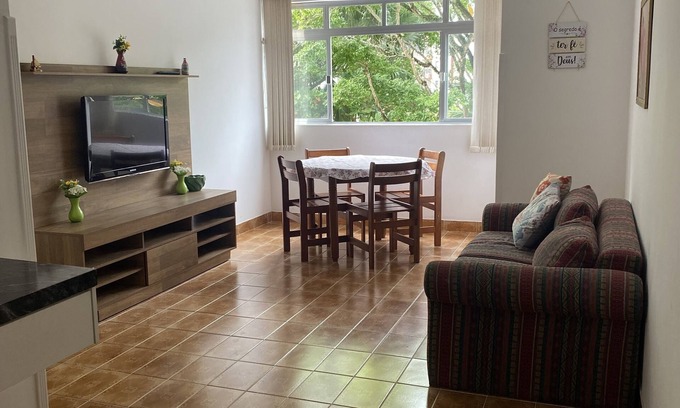 Jardim Mar e Ceu Apartment | Guarujá Apartment 400m from Praia da Enseada!