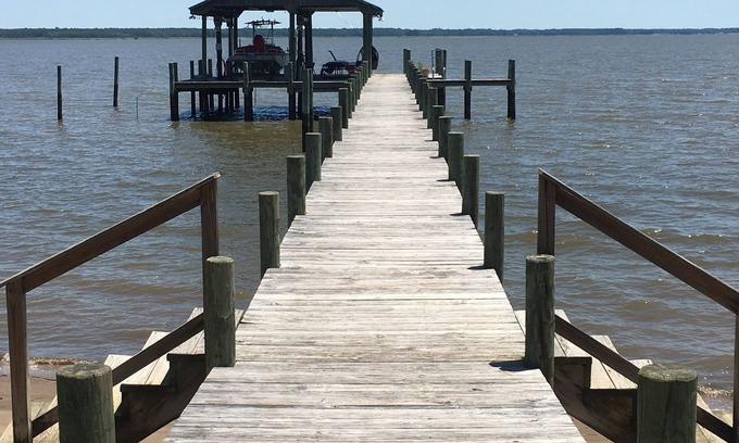 Mattaponi House | Guest Beach House on the York River