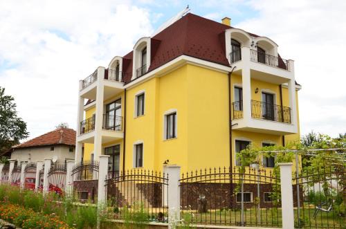 Berkovitsa House | Guest House Nocturno