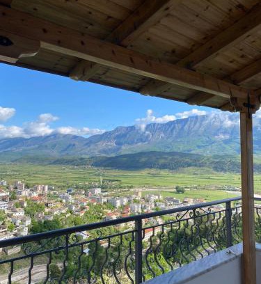 Gjirokaster Apartment | Guest House Persa