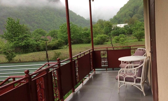 Ambrolauri House | Guest House Racha