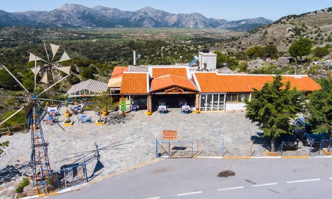 Mesa Lasithion House | Guest House "Skapani's House" with Mountain View, Shared Terrace & Wi-Fi