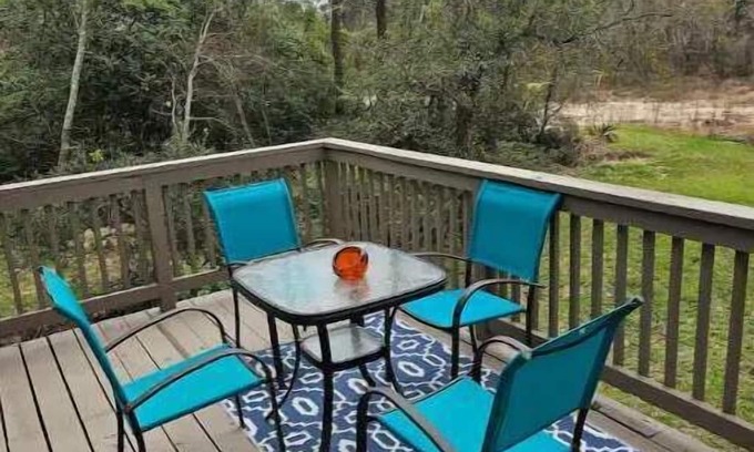Spring House | Guest House with Private Beach!