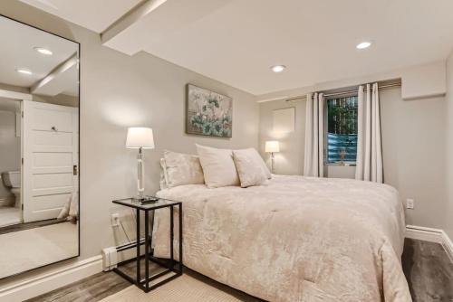 Hilltop House | Guest Suite At Hilltop And Cherry Creek Near to Museums