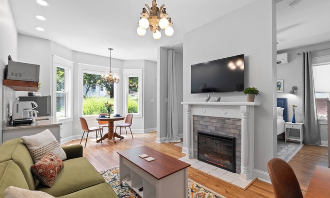 Woodland Heights Apartment | Guest suite close to James River and hiking/biking trails