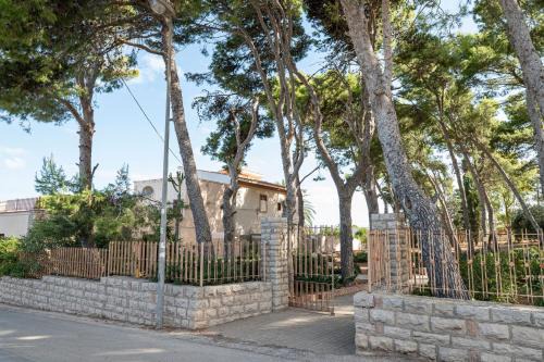 Pizzolungo Villa | GuestHost - Villa Isidoro Pizzolungo Vibes
