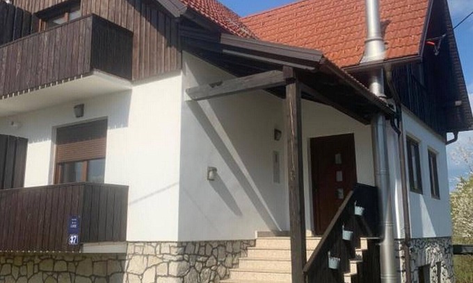 Jezerce House | Guesthouse Family Bosnic - Double Room with Balcony - 3