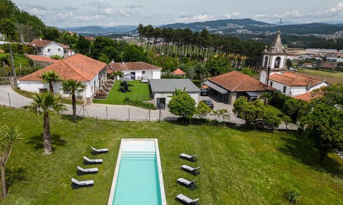 Silveiros House | GuestReady - Casas de Fralães