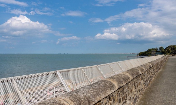 Sutton Cross Apartment | GuestReady - Charming studio in Blackrock