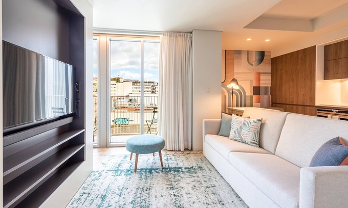 Misericordia Apartment | GuestReady - Midcentury Studio with Balcony in Santos (401)
