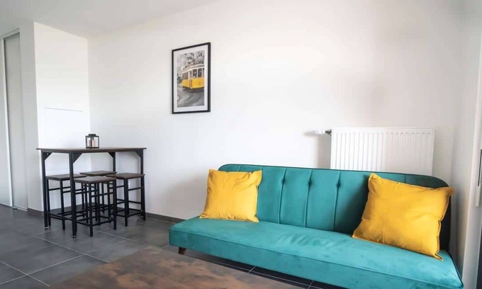 Quartier Beauregard-Boufflers-Buthegnemont-Boudonville Apartment | GuestReady - Modern Comfort in the Heart of Nancy