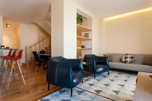 Alfama Apartment | GuestReady - Stylish apt w/balcony in Graca