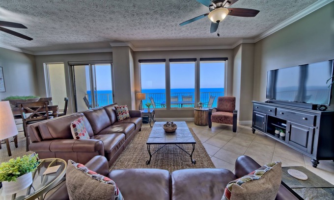 Thomas Drive Condo | Gulf Crest 2BR all tiled gulf front condo! Beach Chair Service included!